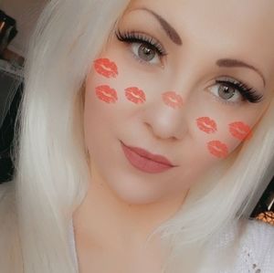 Meet your Posher, Anastasia